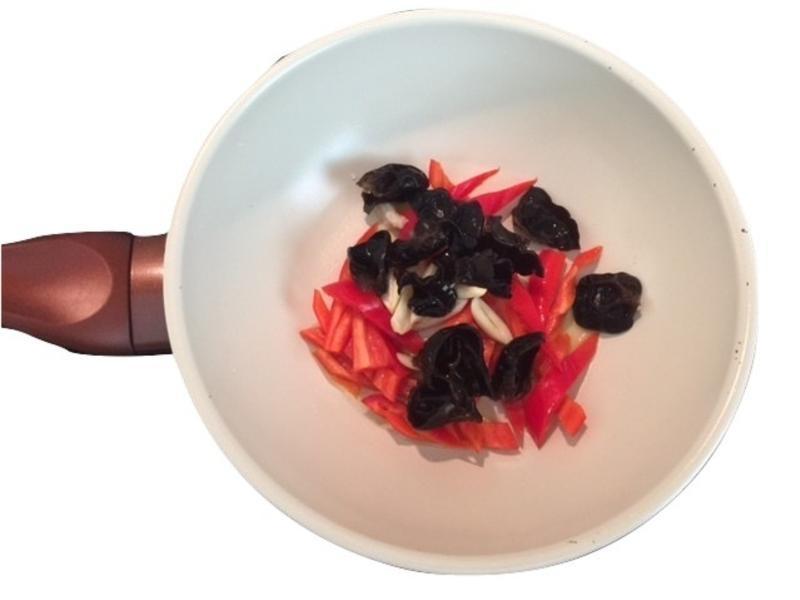 �س�ɳ�迧�������ţͷ�ƿ�����ʳ��������