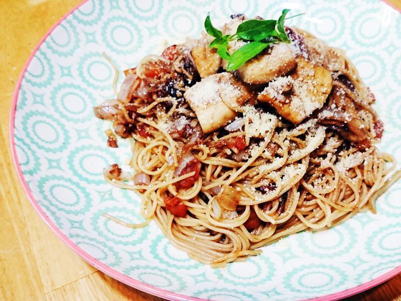 巴萨米克香煎杏鲍菇义大利面的做法