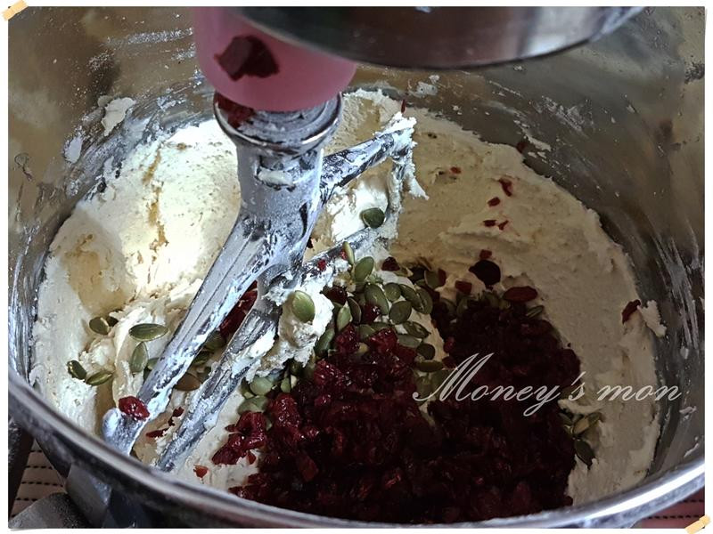 �ֹ���Խݮ���ͱ��ɵ�����