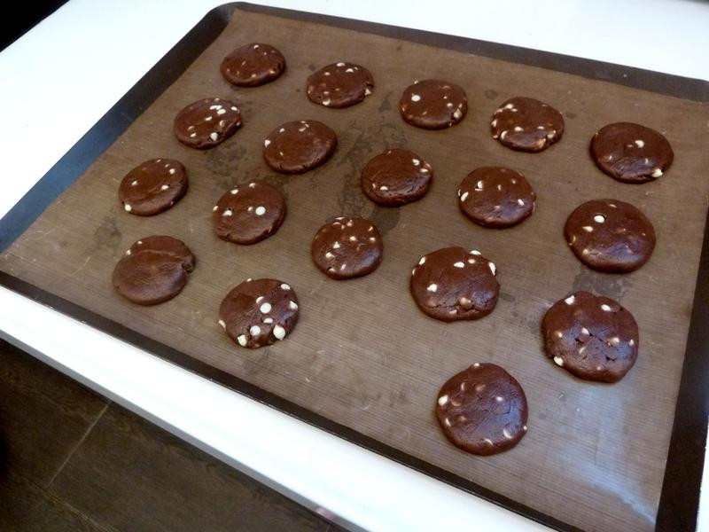 �ڰ�˫ɫ�ɿ��������ɵ�����