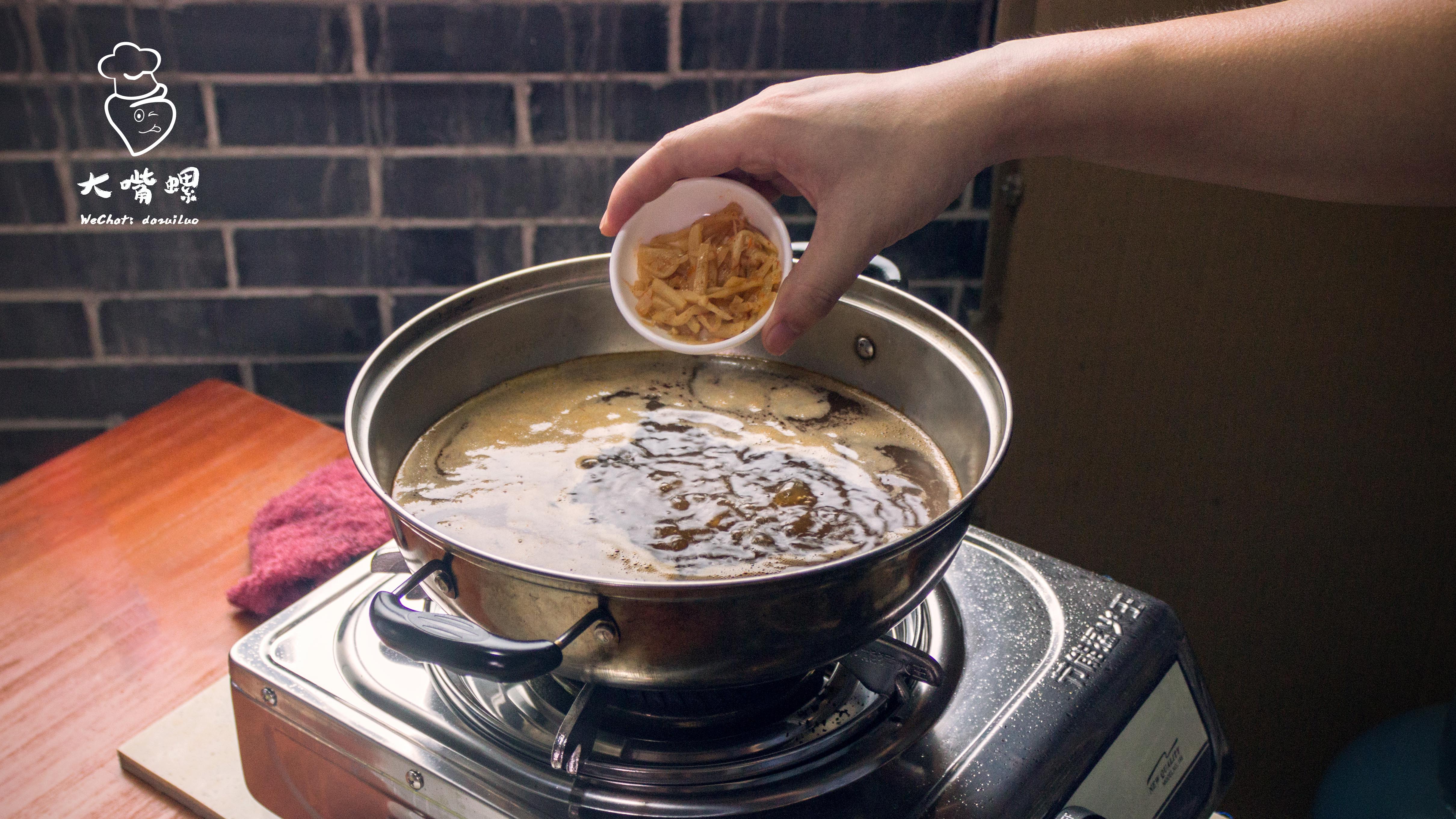 10�����ٳ����Ϸ������̣������ݵ�����