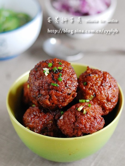 蛋黄狮子头的做法