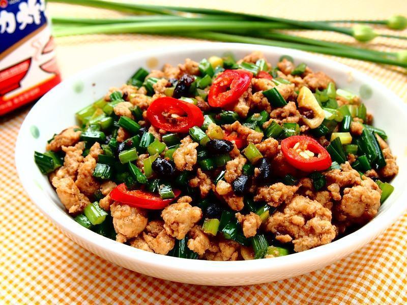 苍蝇头『维力炸酱』的做法