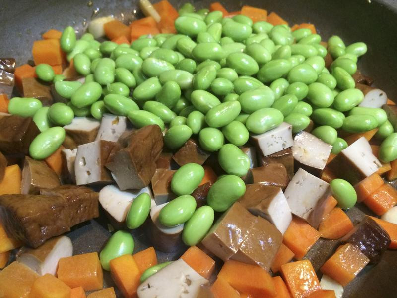 ��ɫ����ʳ������