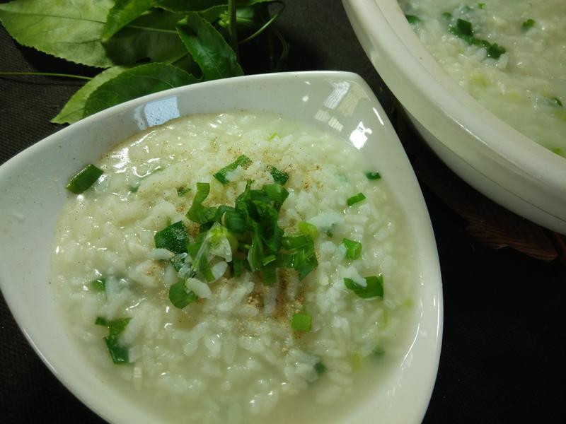 葱花白粥的做法