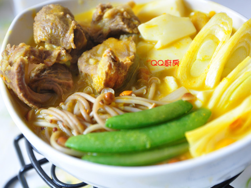 绿咖哩南瓜牛肉煲的做法