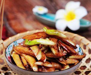 蚝油煨茭白的做法