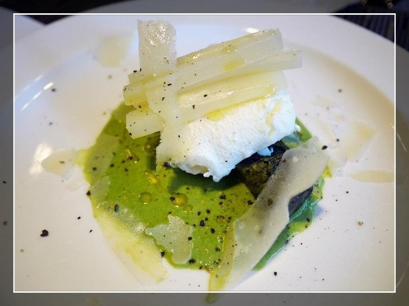 本产白芦笋佐起司水波蛋的做法