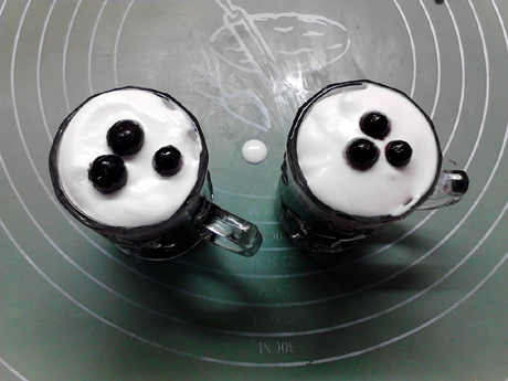 奶盖蓝莓汁的做法