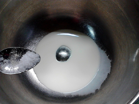 奶盖蓝莓汁的做法