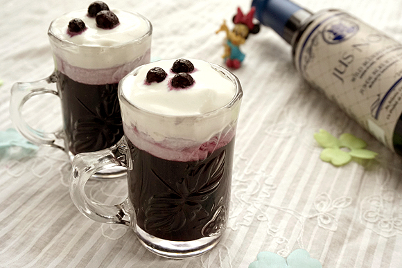 奶盖蓝莓汁的做法