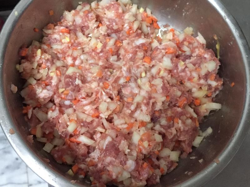 ����İײ�ʨ��ͷ������