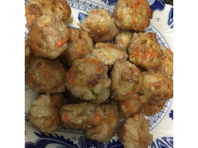 ����İײ�ʨ��ͷ������