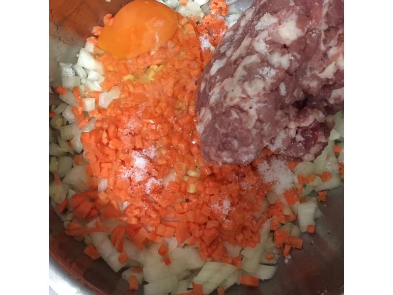 ����İײ�ʨ��ͷ������