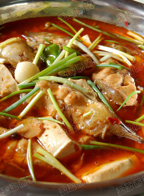 豆腐炖江鲢鱼的做法