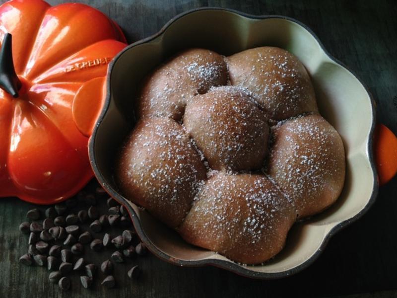 LC-铸铁锅烘烤巧克力豆豆面包?!!!的做法