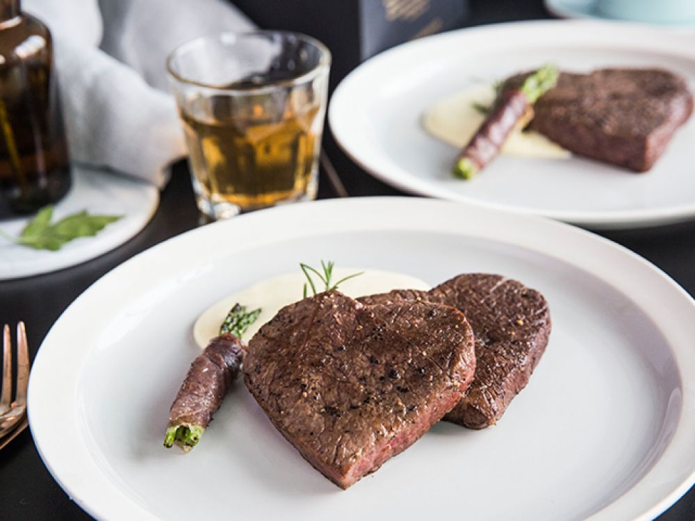 爱心牛排配芥末薯蓉的做法