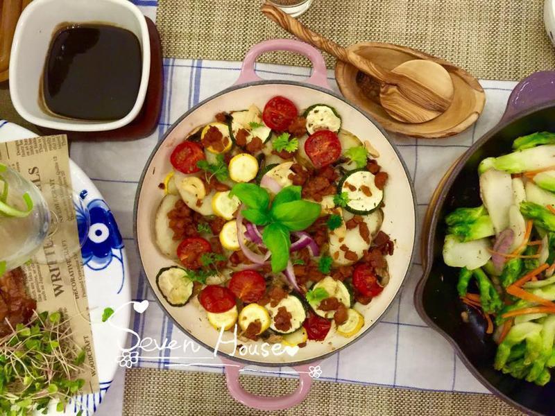 橄榄油香蒜乌鱼子烤番茄节瓜马铃薯的做法