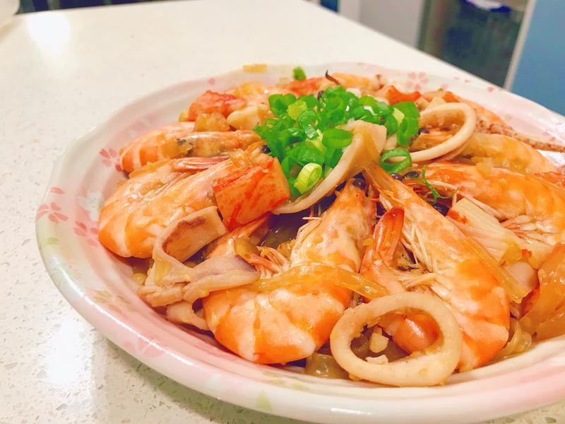 海鲜冬粉煲的做法