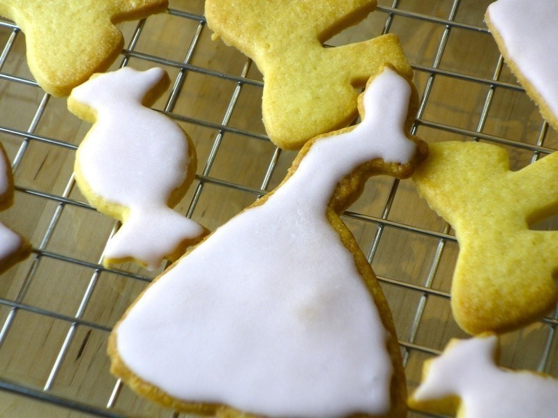 �򵥰���� ���ӵ����ϵ���˪����ʾ��Ӱ��������