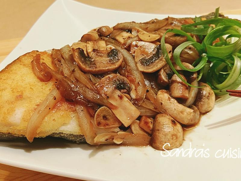 �ں������������