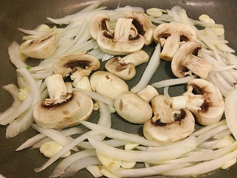 �ں������������