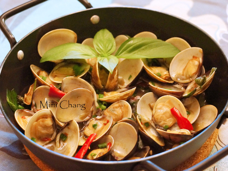 铁板打抛蛤蜊的做法