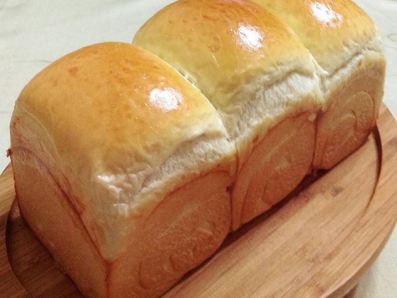 鸡蛋牛奶土司(2)的做法