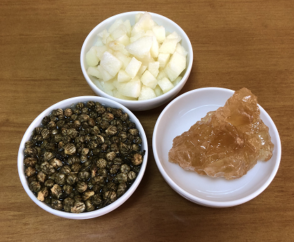 �����������ѩ��ջ��۵�����