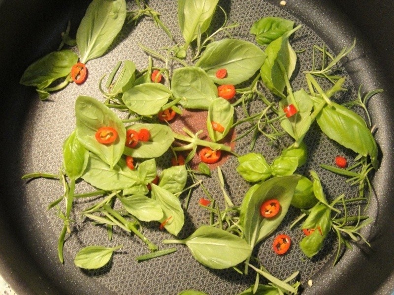 ������˹���Ͽ����� Herbs de Provence Chicken Thighs������