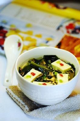 裙带豆腐汤的做法