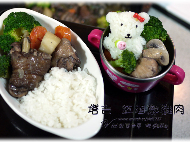 红酒炖鸡肉的做法