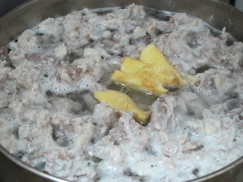 ɳ��ը���������ţͷ�ƶ������衻������