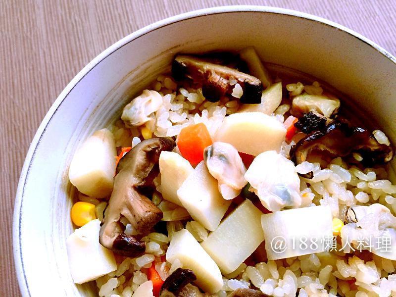 春笋蛤蜊炊饭的做法