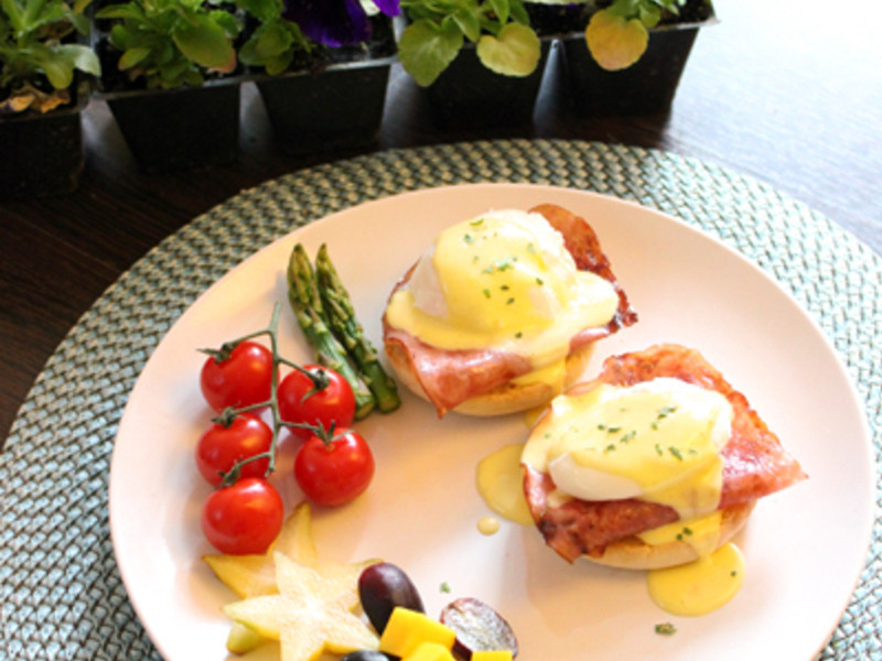 ��Ͱ��εϵ�Eggs benedict������