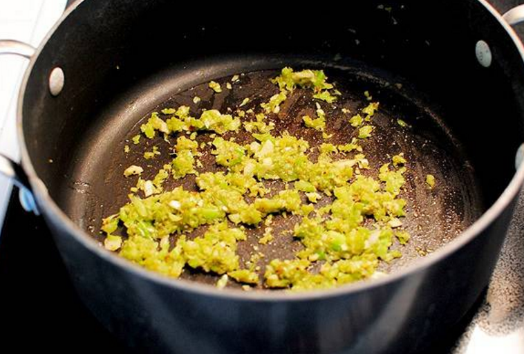 ����ͨ�ķ۵�����