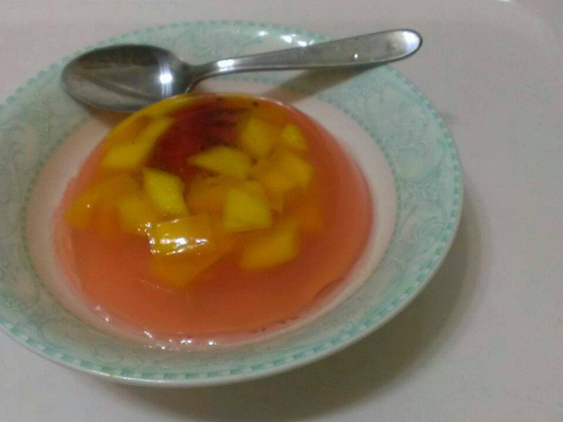 �ͷ���ɫ�ʹ���������