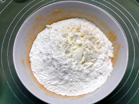 ��ĸ����������ɱ�������