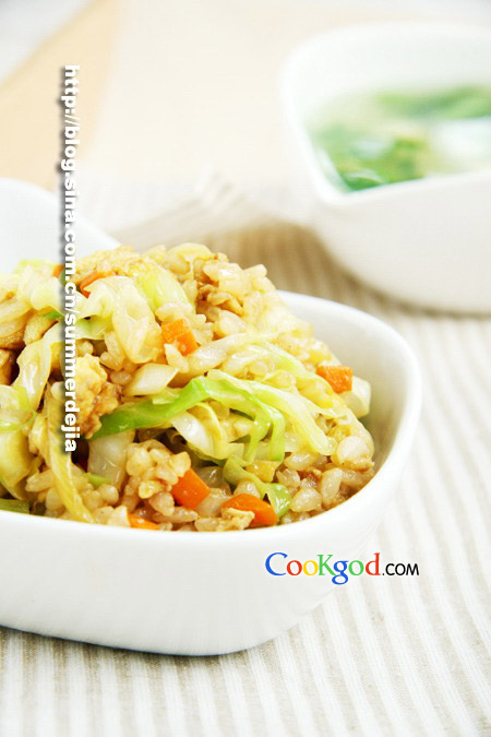 酱油炒饭的做法