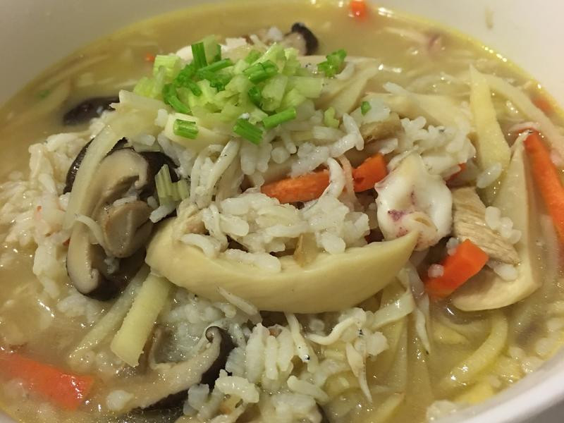 香菇竹笋小卷吻仔鱼粥的做法