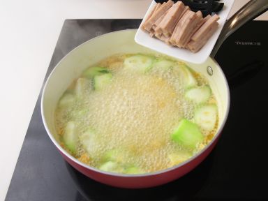 ����˿�ϵ�����