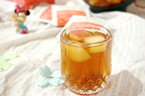 简易荔枝风味水果茶的做法