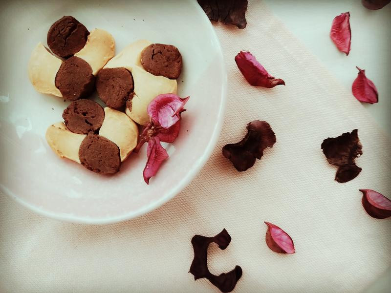 �ɿ�˫ɫ���Ʊ��ɵ�����