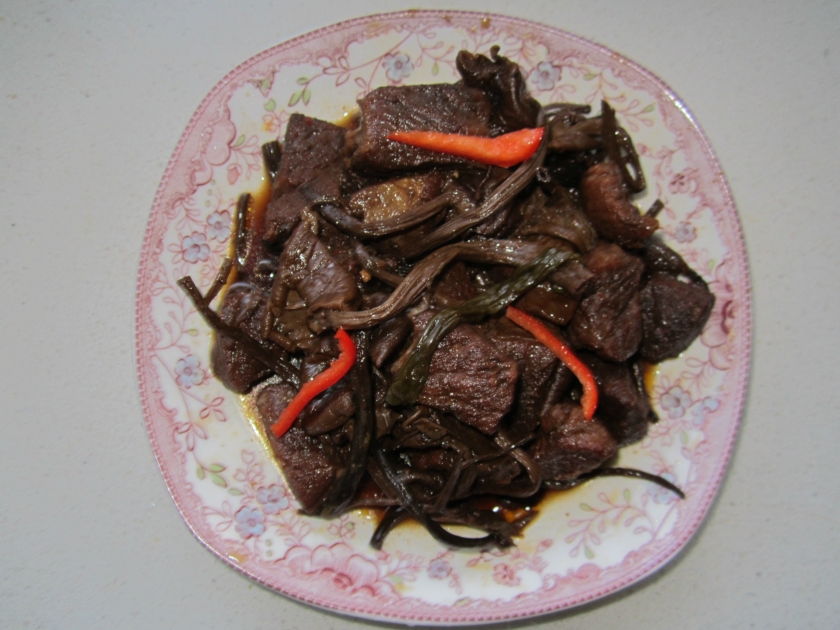 牛肉茶树菇的做法