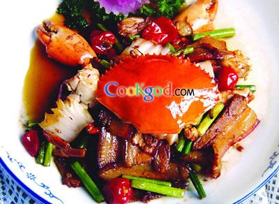 回锅肉炒蟹的做法