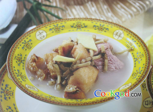 臭菜炖猪肉的做法