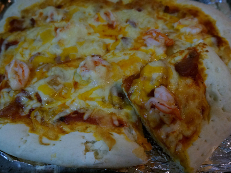 朱妈妈手工食谱-Gaga夏威夷鲜虾Pizza.(热烘烘香烤Pizza)的做法