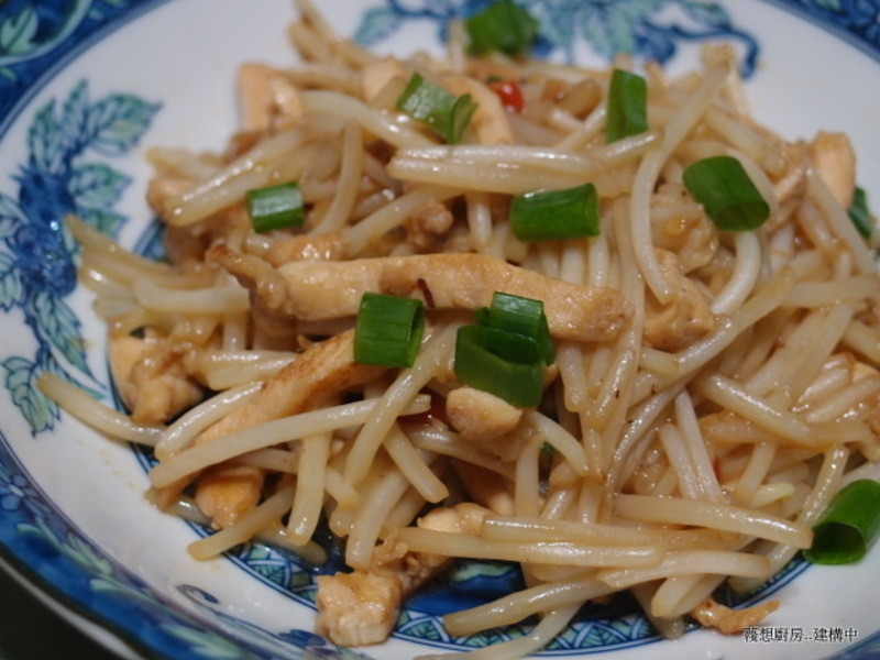 鸡丝醋溜豆芽的做法