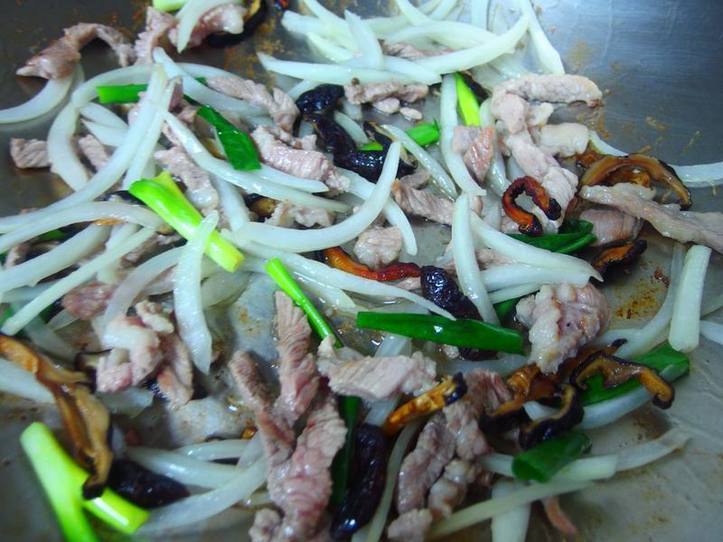 ������������ţͷ�ƿ�����ʳ����������