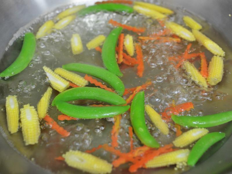 �����������ʵ�����